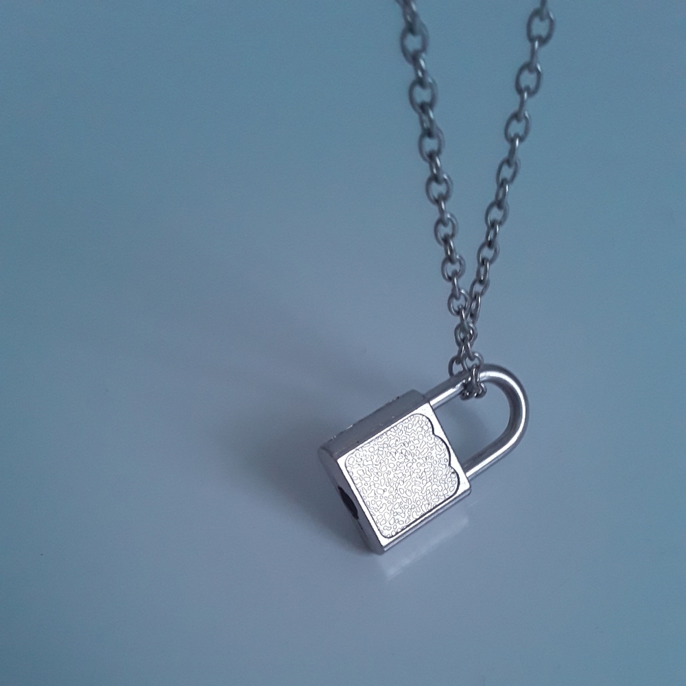COPY - Lock necklace
